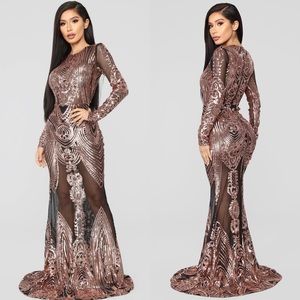 “On the red carpet” Dress